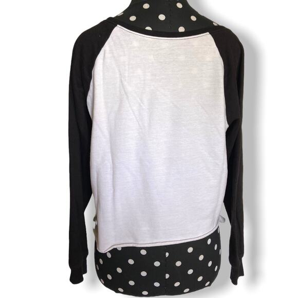 Disney Womens‎ Juniors Sweatshirt Size M Cropped Mickey Mouse Black White Raglan - Picture 3 of 5